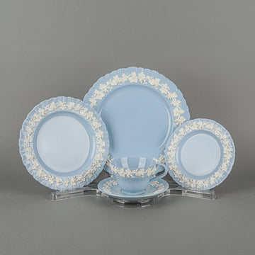 WEDGWOOD White On Blue Embossed Queens Ware 8 Place Settings w/Extras