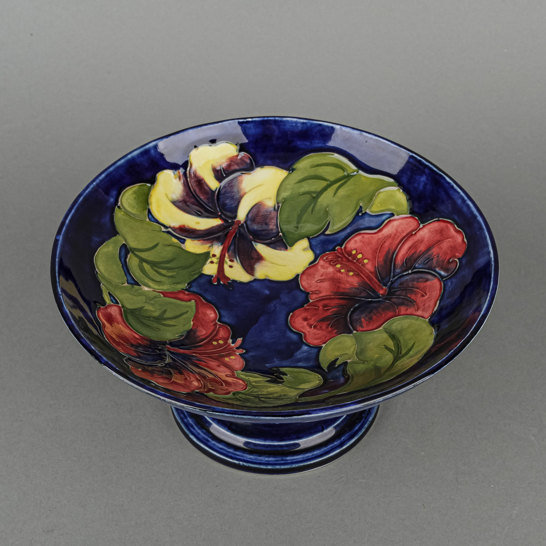 MOORCROFT Hibiscus Blue Ground Comport