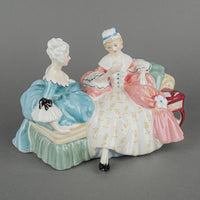 ROYAL DOULTON Figurine The Love Letter HN 2149