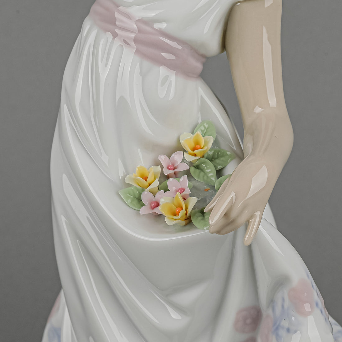 LLADRO Figurine Garden Dance 6580