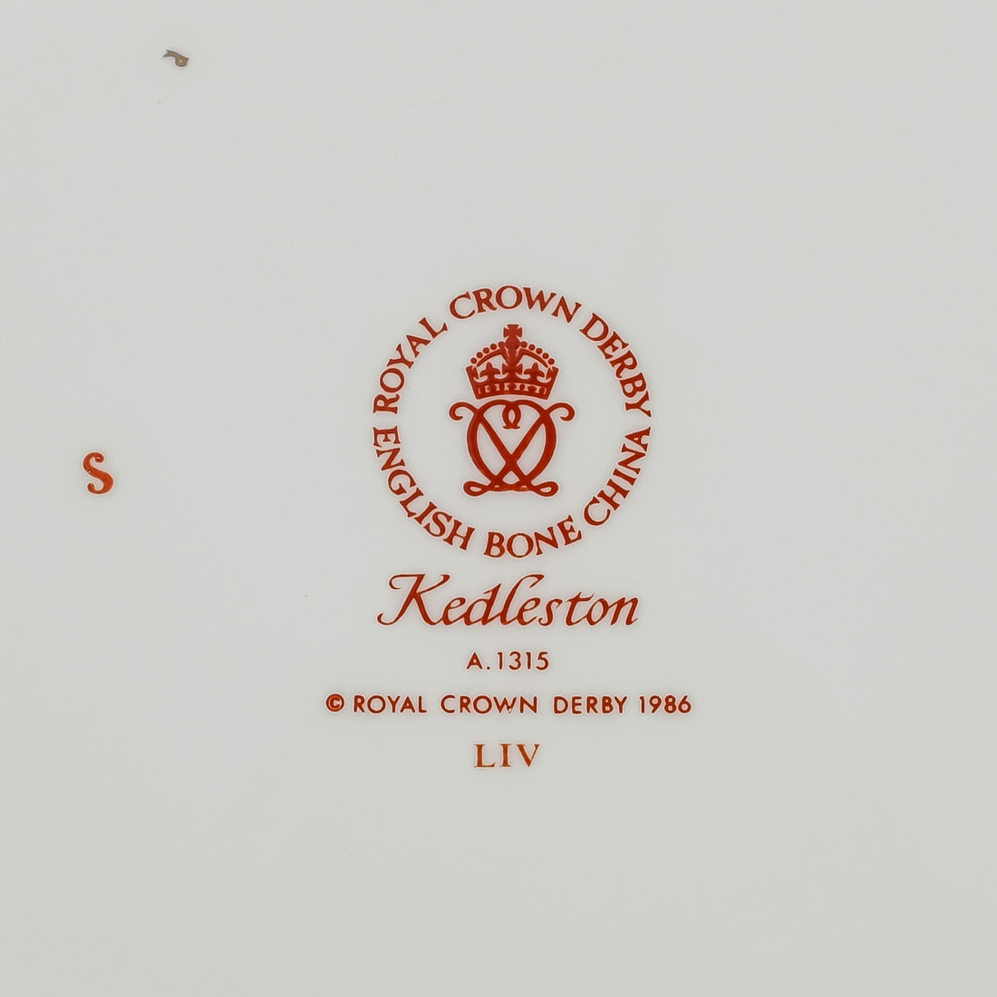 ROYAL CROWN DERBY Kedleston A1315 9 Place Settings Plus Extra