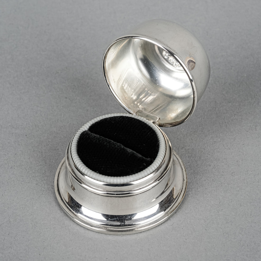 BIRKS Regency Plate Silver Plate Domed Ring Box