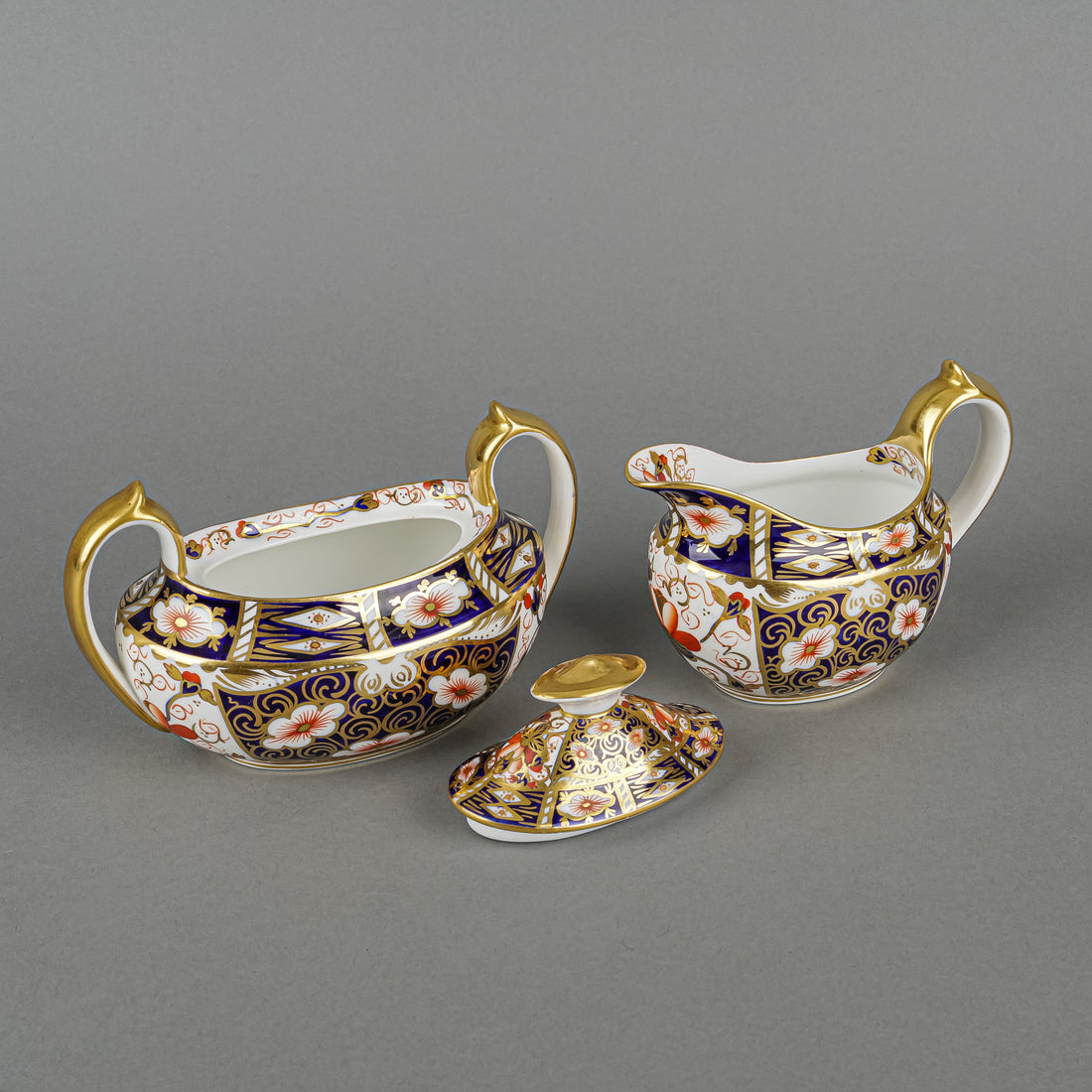 ROYAL CROWN DERBY Traditional Imari 2451 Tea Set 15 Pieces