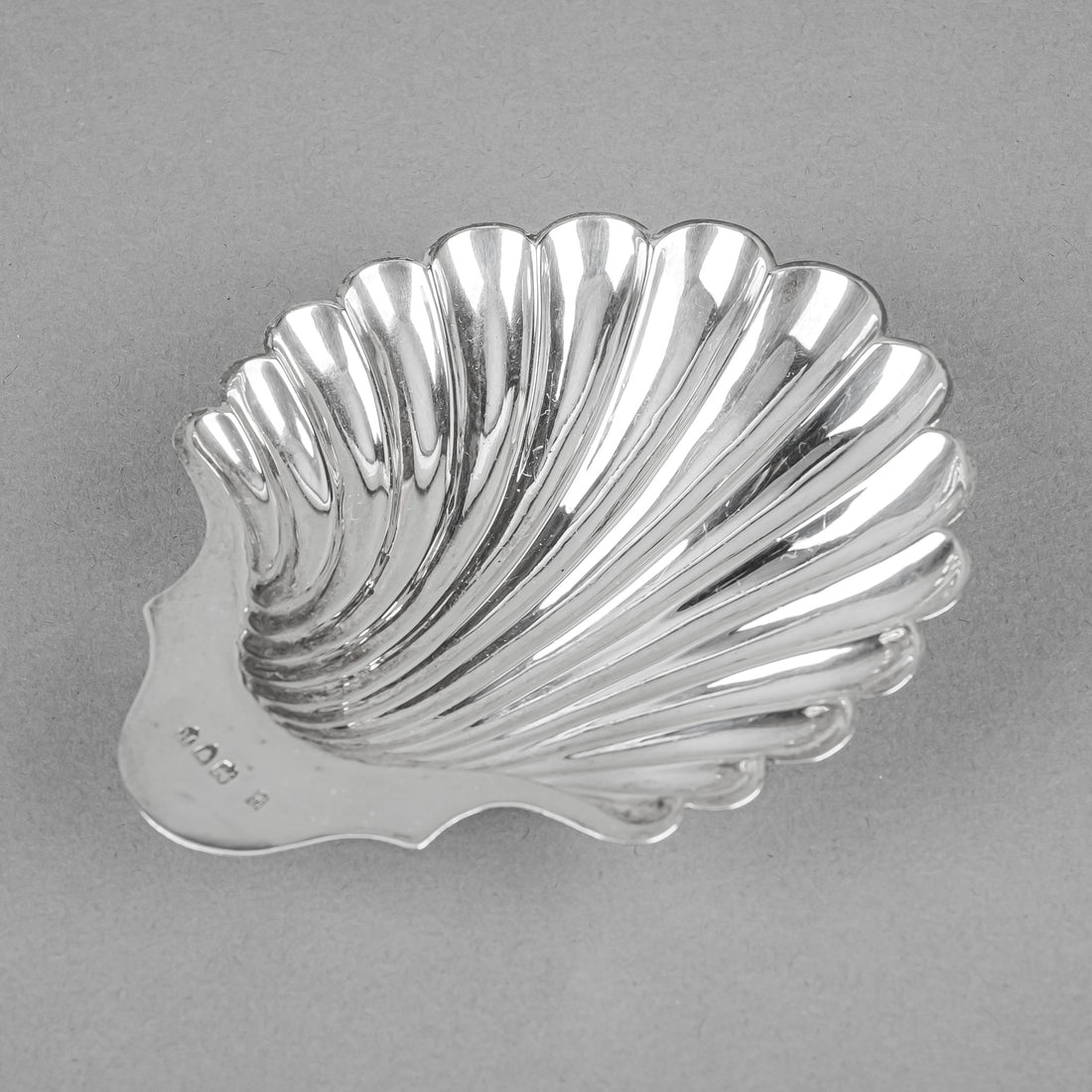 SIBRAY HALL & CO Sterling Footed Shell Dish - London 1892