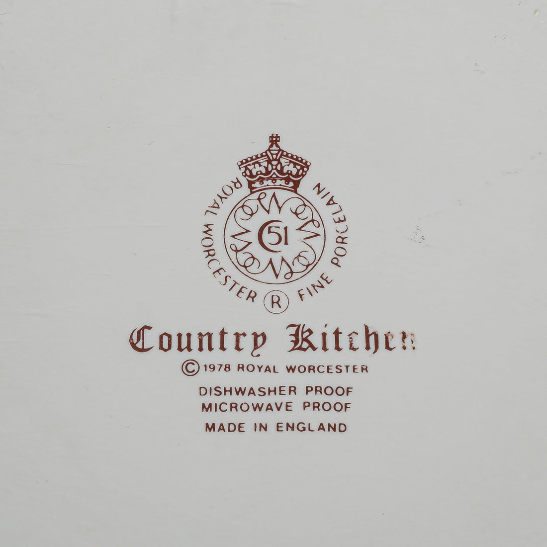 ROYAL WORCESTER Country Kitchen Round Covered Casserole