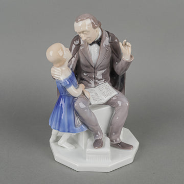 BING & GRØNDAHL Figurine H C Andersen Telling His Stories 2037