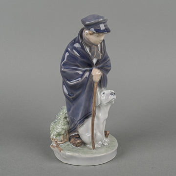 ROYAL COPENHAGEN Figurine Shepherd Boy With Dog 782