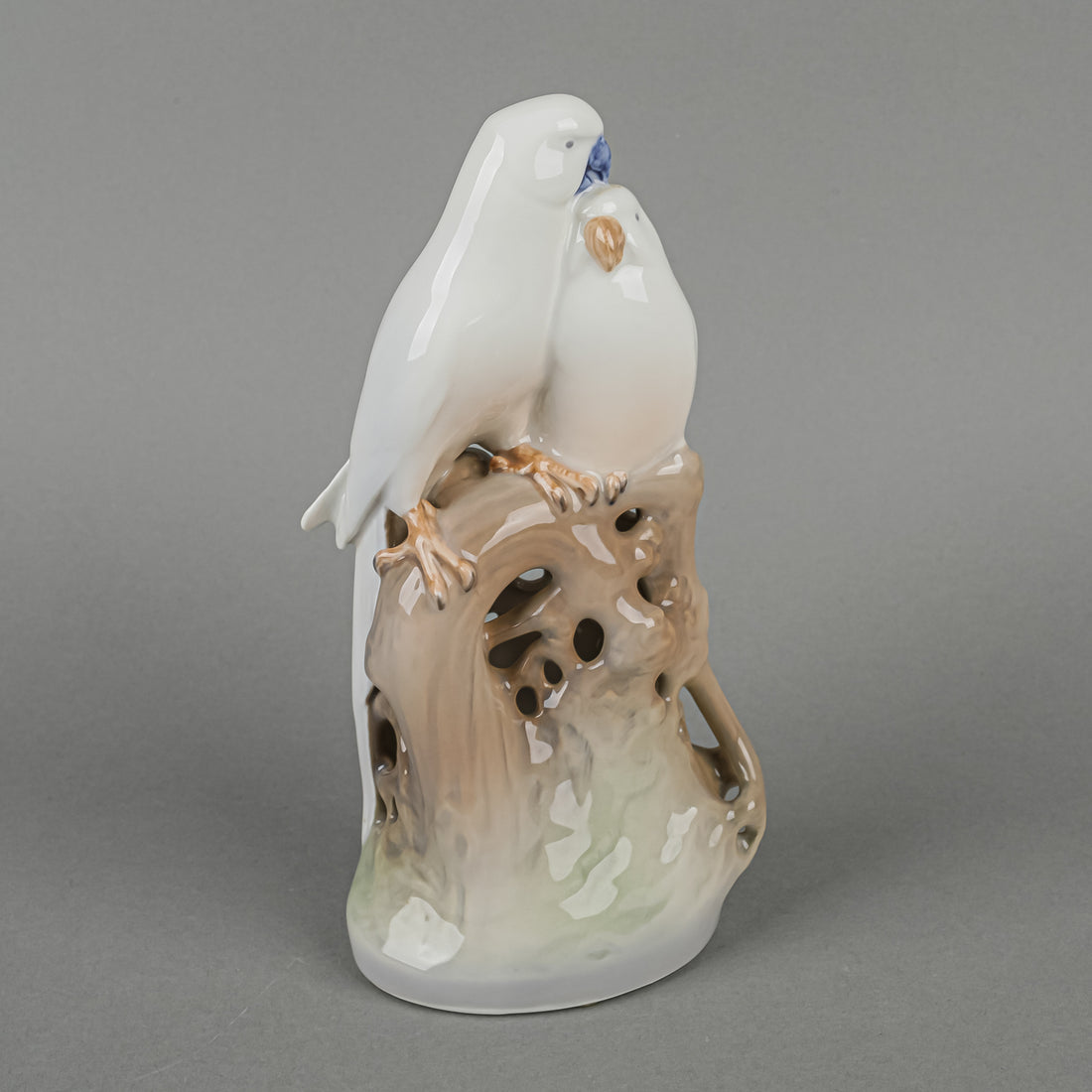 ROYAL COPENHAGEN Figurine Parrots On Branches 649