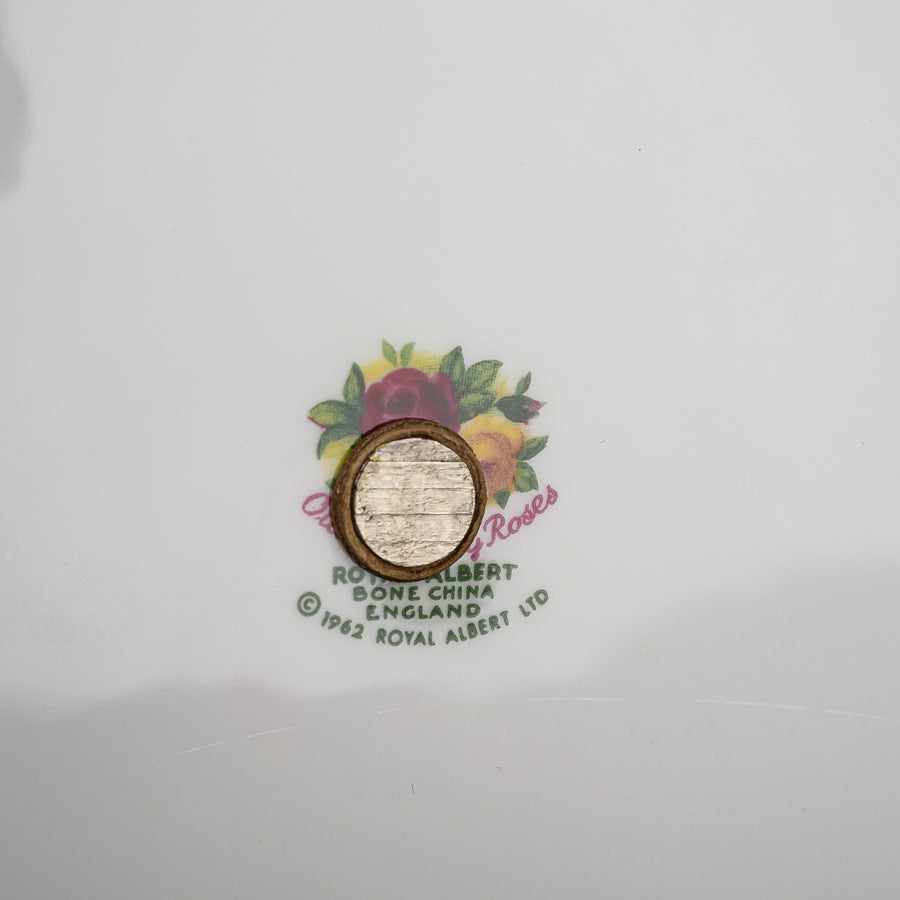 ROYAL ALBERT Old Country Roses 3 Tiered Stand