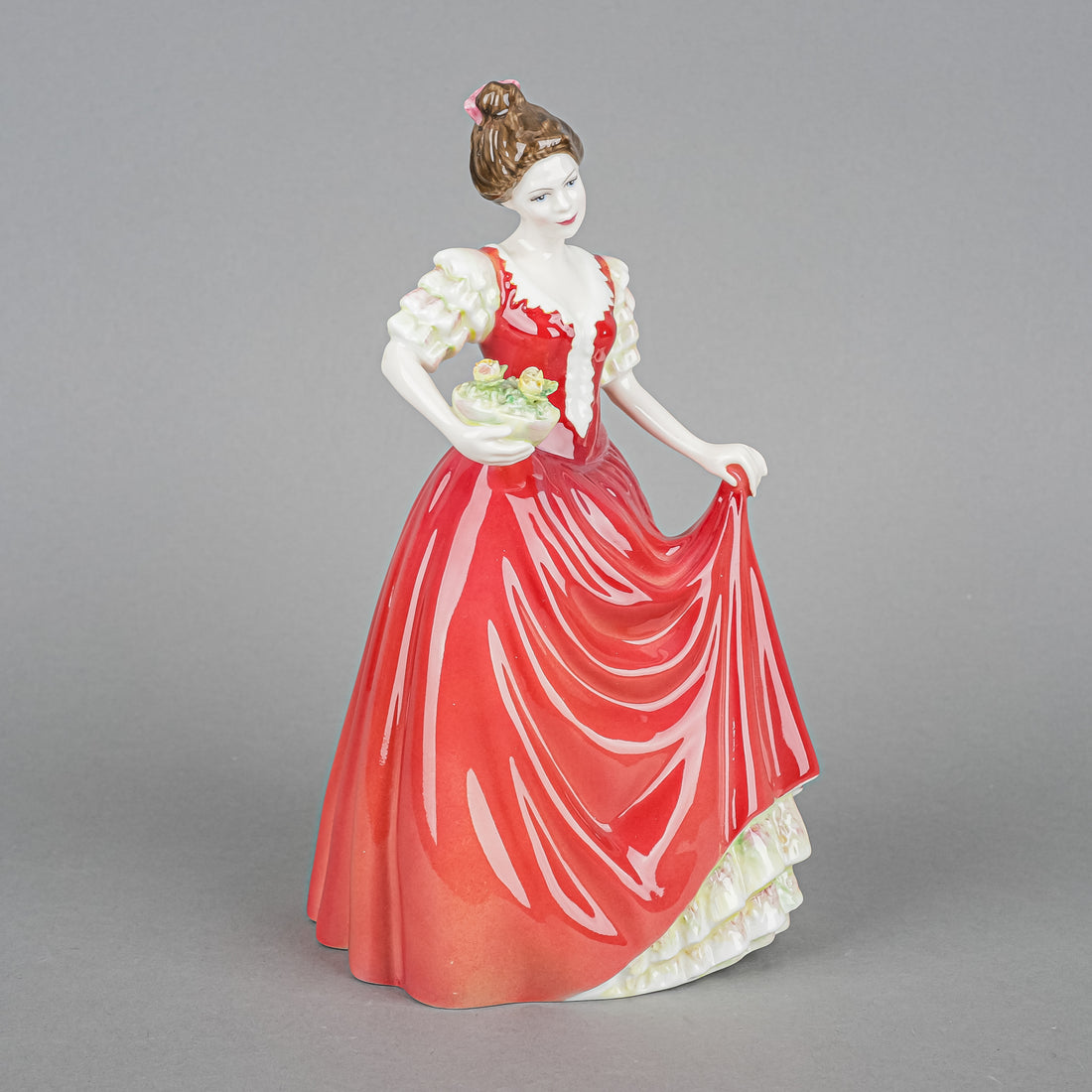 ROYAL DOULTON Figurine Helen HN 3886