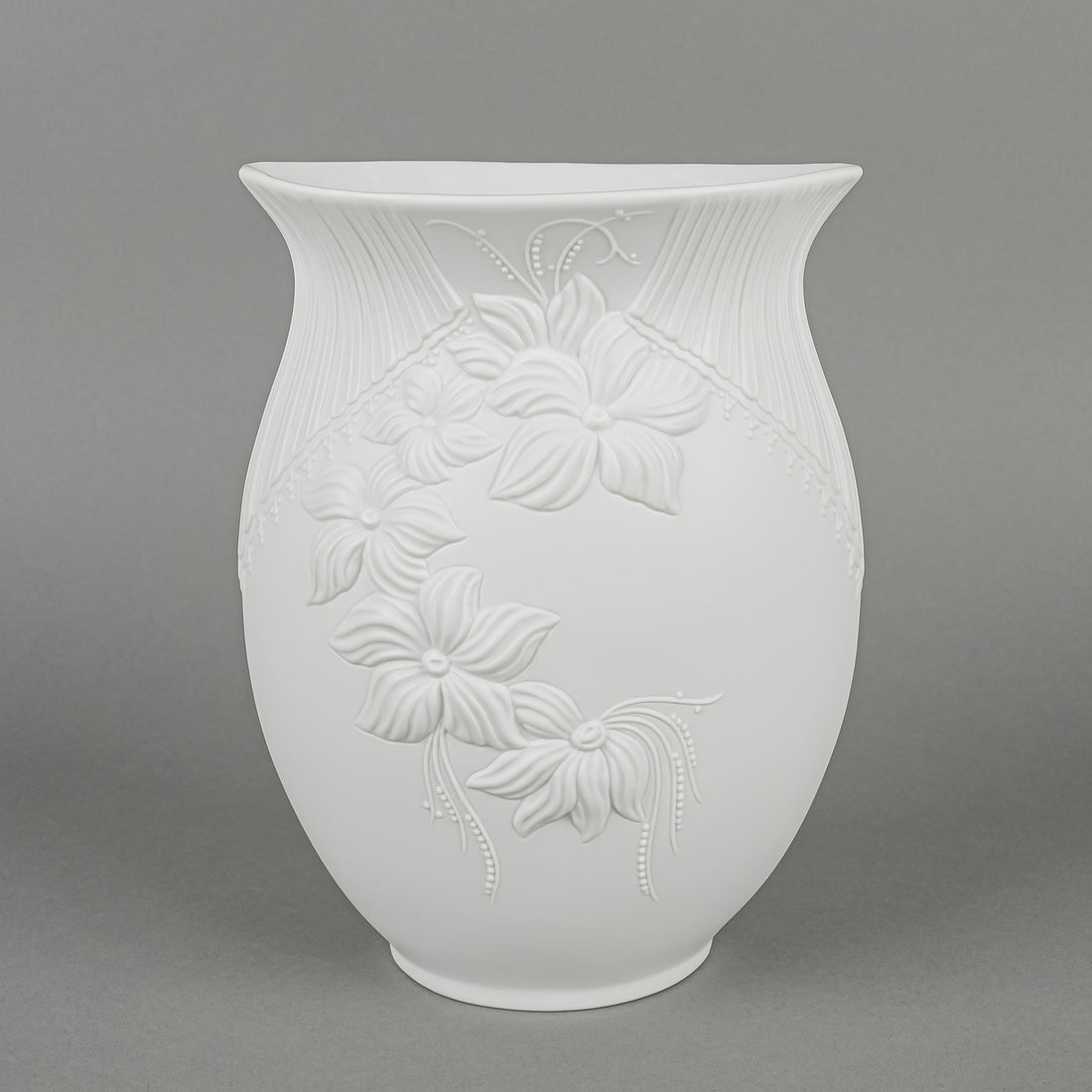 KAISER M Frey White Bisque Op Art Floral Vase 0762