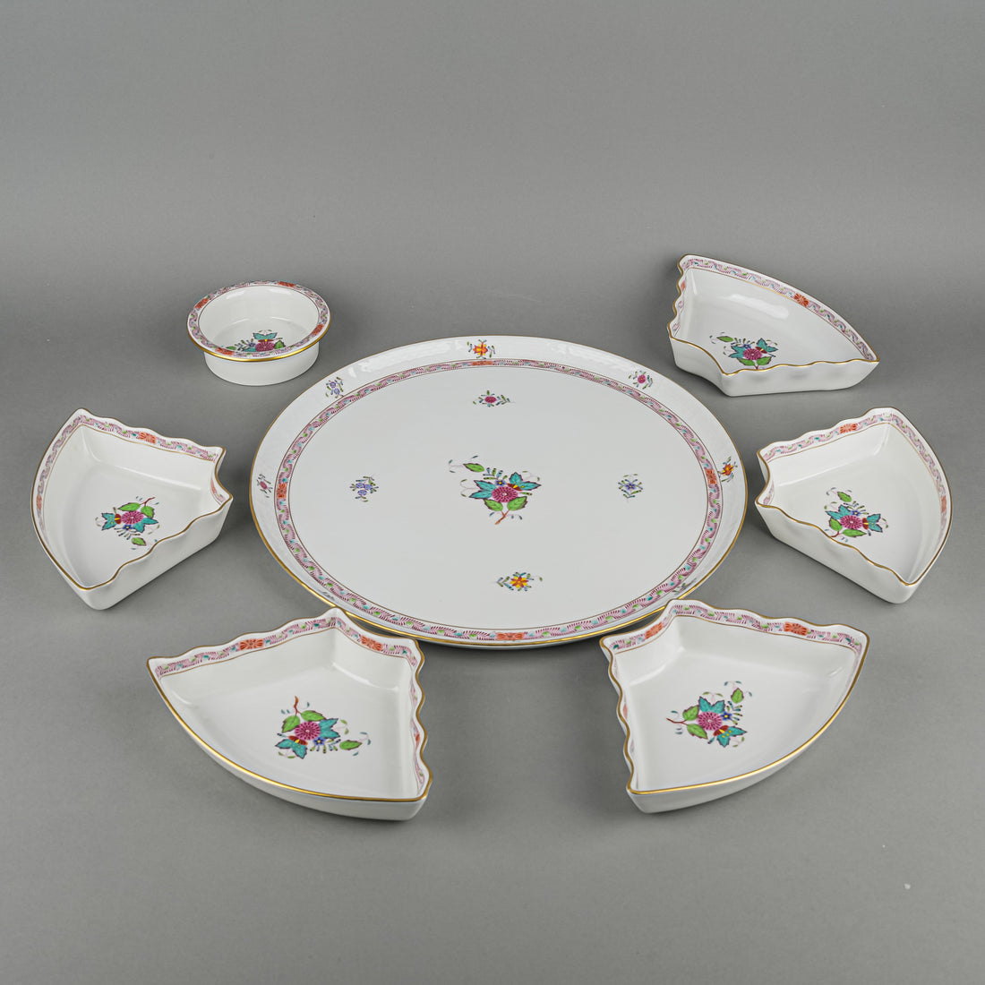 HEREND Chinese Bouquet 7 Piece Hors D'oeuvre Dish Set