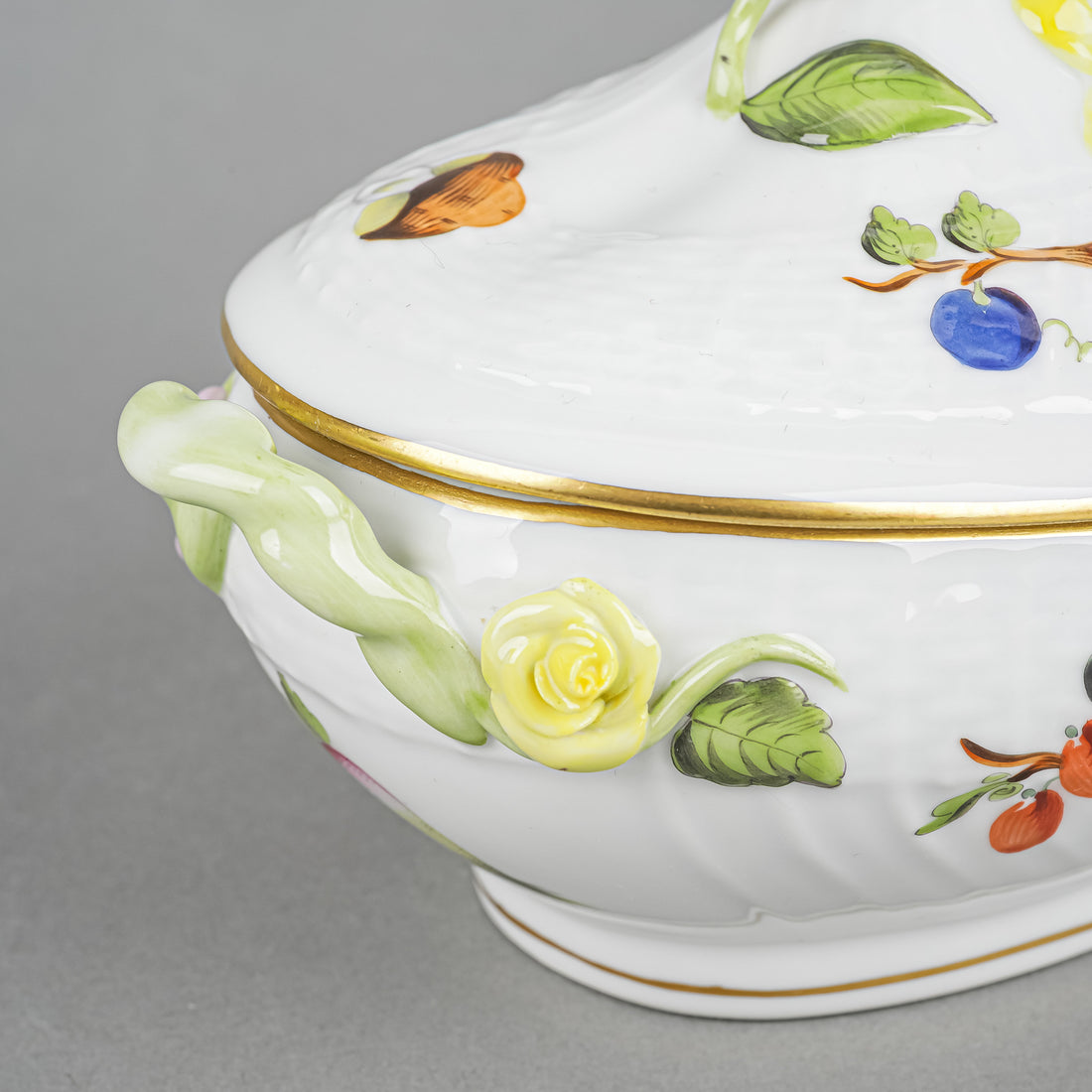HEREND Fruits & Flowers Oval Lidded Dish - Lemon Knob