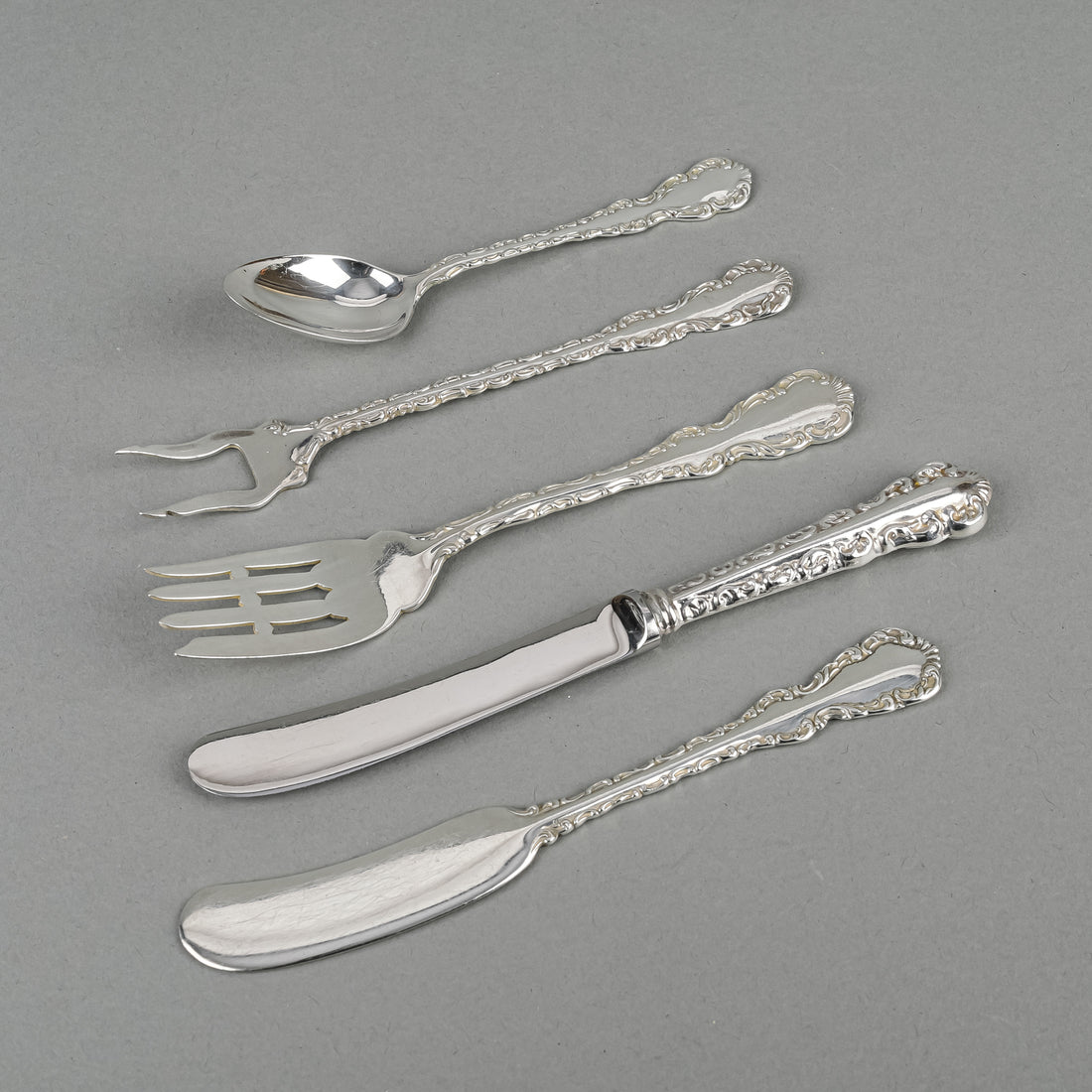 RODEN BROS Louis Sterling Flatware 85 Pieces