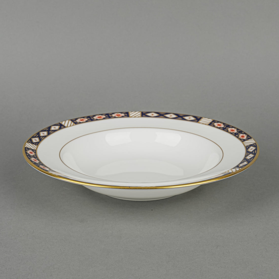ROYAL CROWN DERBY Kedleston A1315 Soup Plates Set of 3