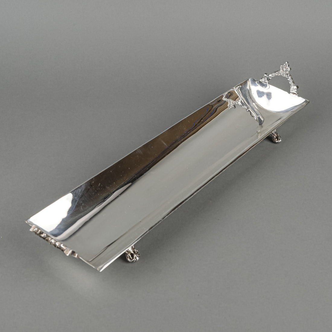 GODINGER Silver Plate Footed Bagette/Bread Tray