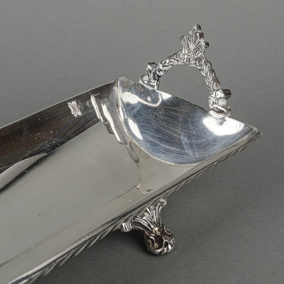 GODINGER Silver Plate Footed Bagette/Bread Tray