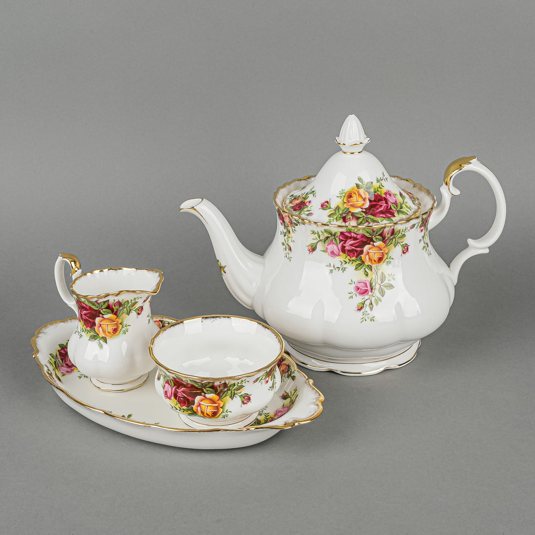 ROYAL ALBERT Old Country Roses Tea Service 5 Pieces