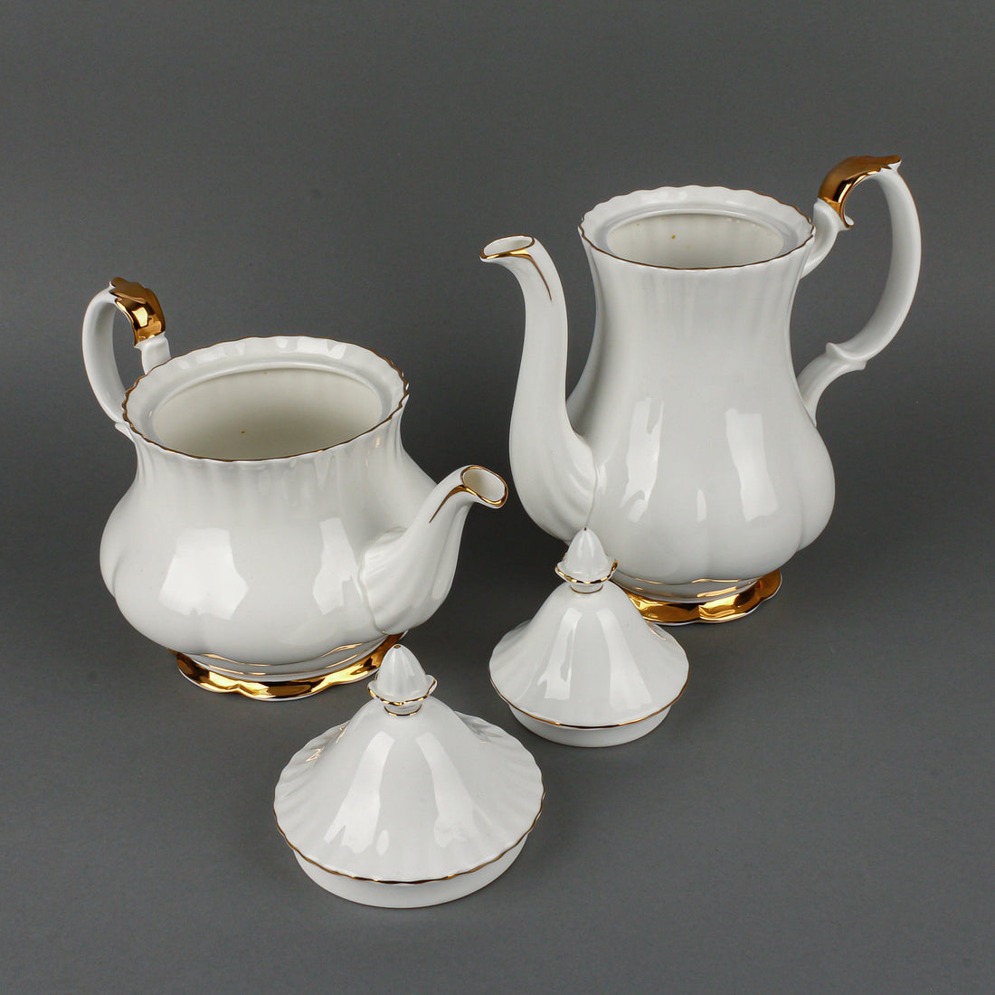 ROYAL ALBERT Val D'or Tea & Coffee Set