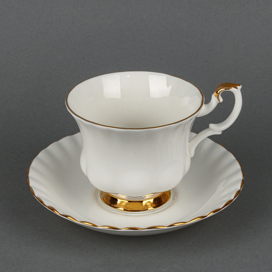 ROYAL ALBERT Val D'or Tea & Coffee Set