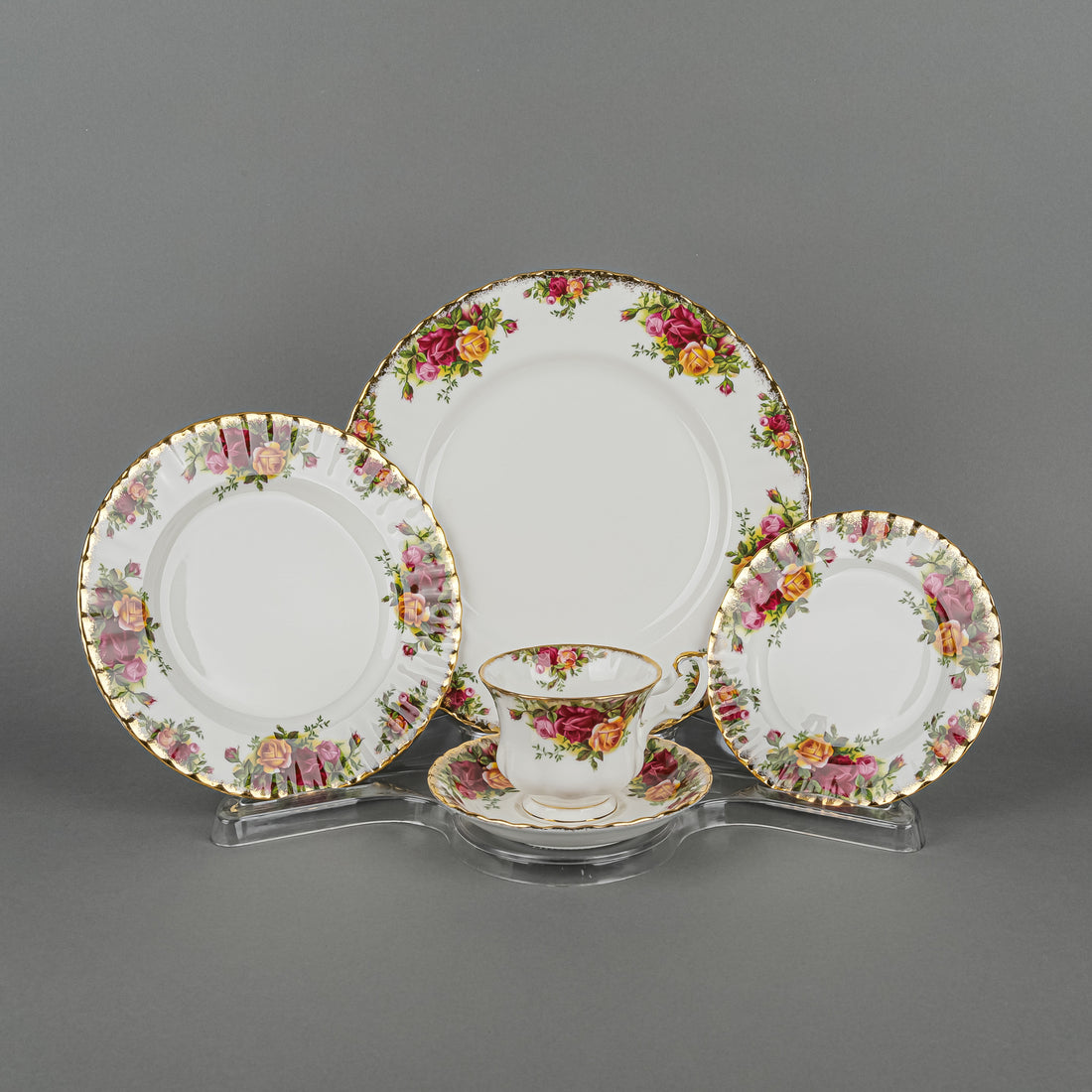 ROYAL ALBERT Old Country Roses 8 Place Settings Plus Extras