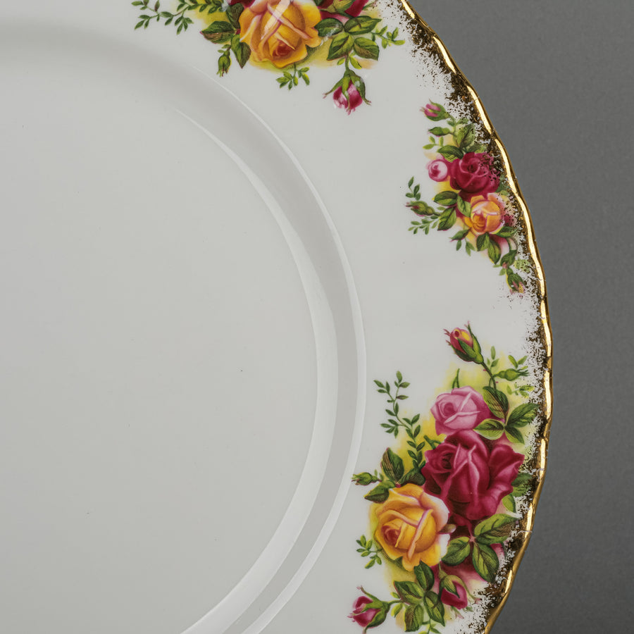 ROYAL ALBERT Old Country Roses 8 Place Settings Plus Extras