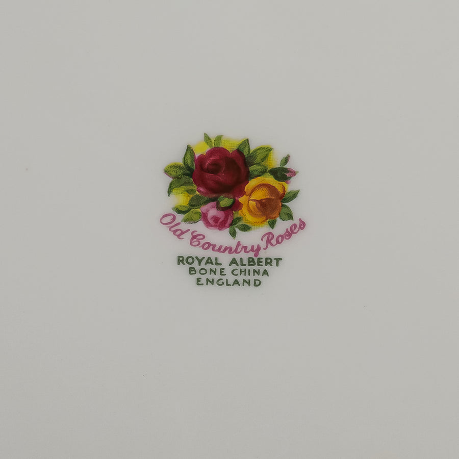 ROYAL ALBERT Old Country Roses 8 Place Settings Plus Extras