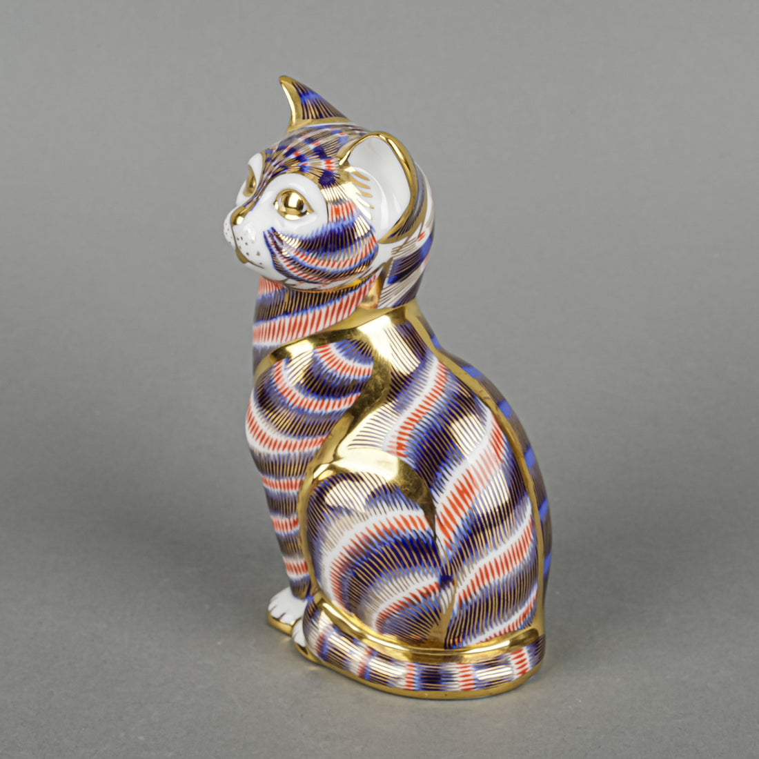 ROYAL CROWN DERBY Paperweight Sitting Cat