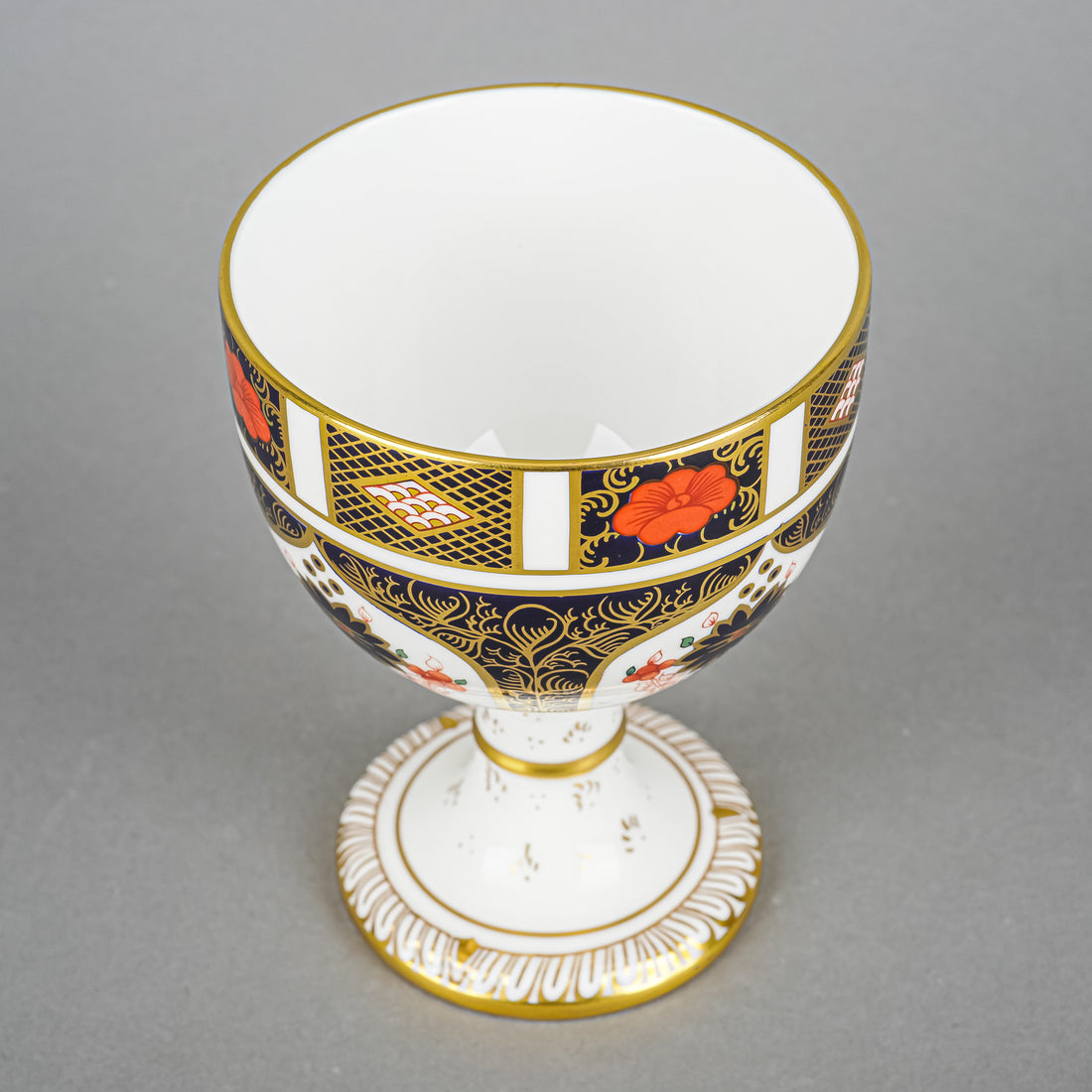 ROYAL CROWN DERBY Old Imari 1128 Wine Goblet
