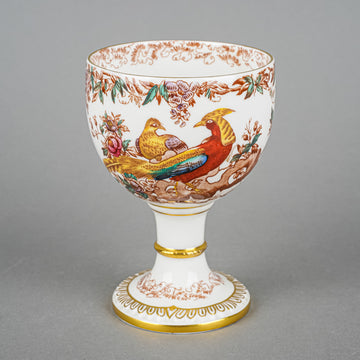 ROYAL CROWN DERBY Olde Avesbury A73 Wine Goblet