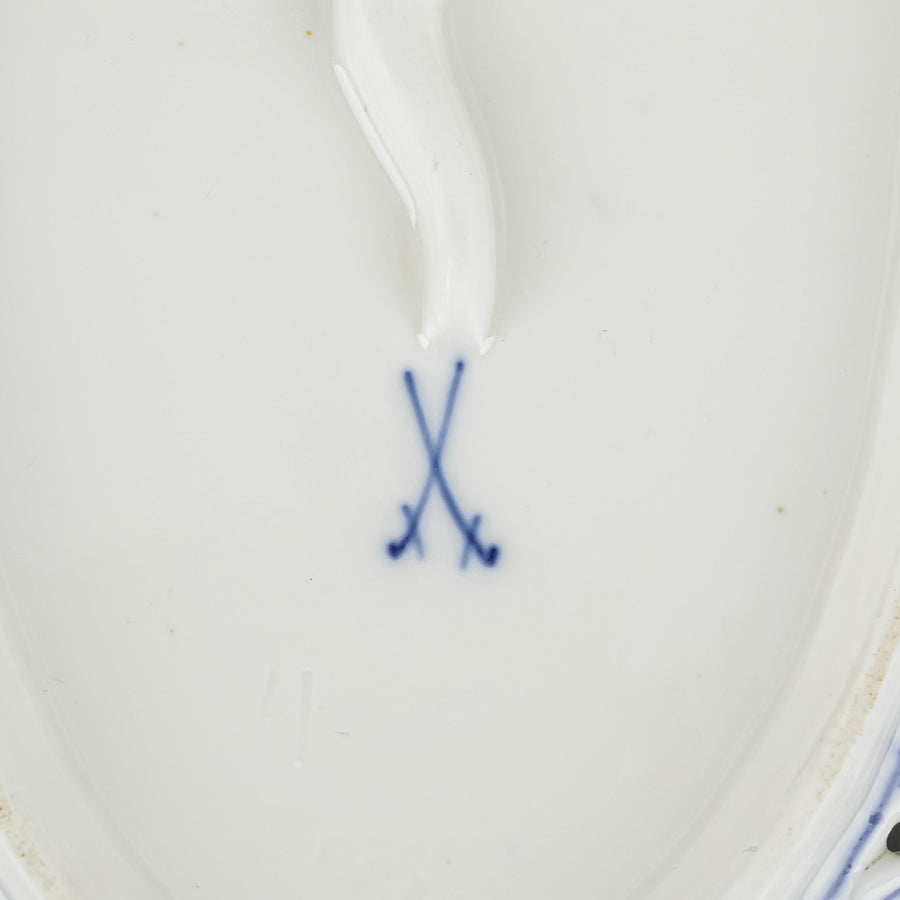 MEISSEN Blue Onion Oval Pierced Bowl