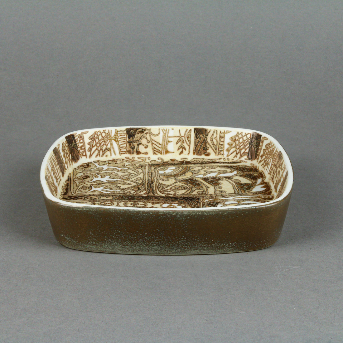 ROYAL COPENHAGEN Nils Thorssen Fajance Baca Dish 719/2883