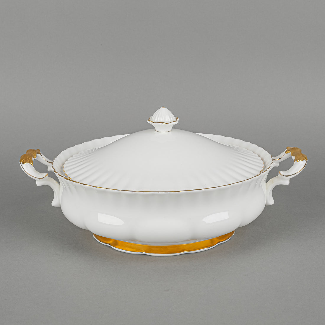 ROYAL ALBERT Val D'or Covered Serving Dish