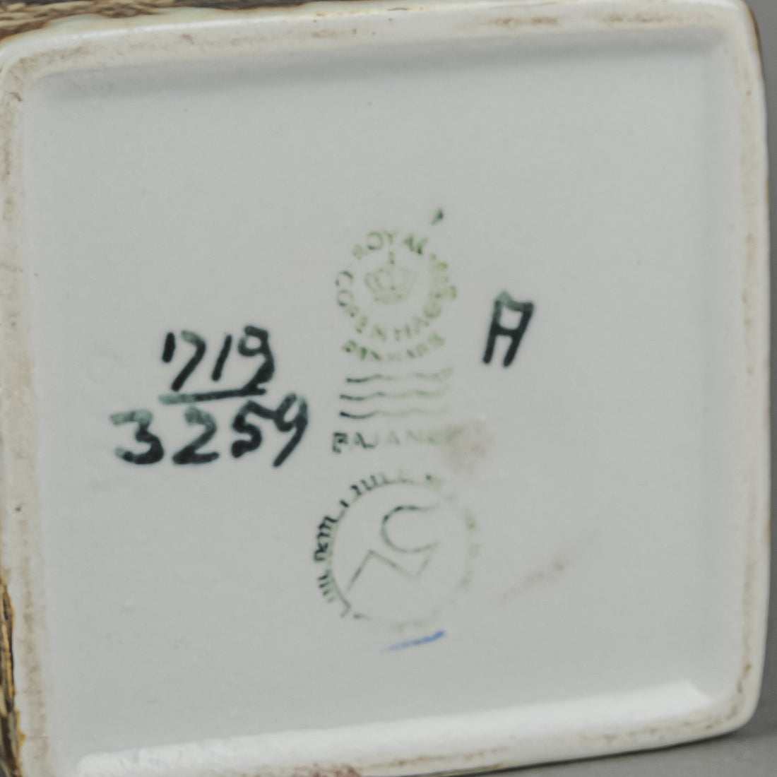 ROYAL COPENHAGEN Nils Thorssen Baca Faience Vase 719-3259