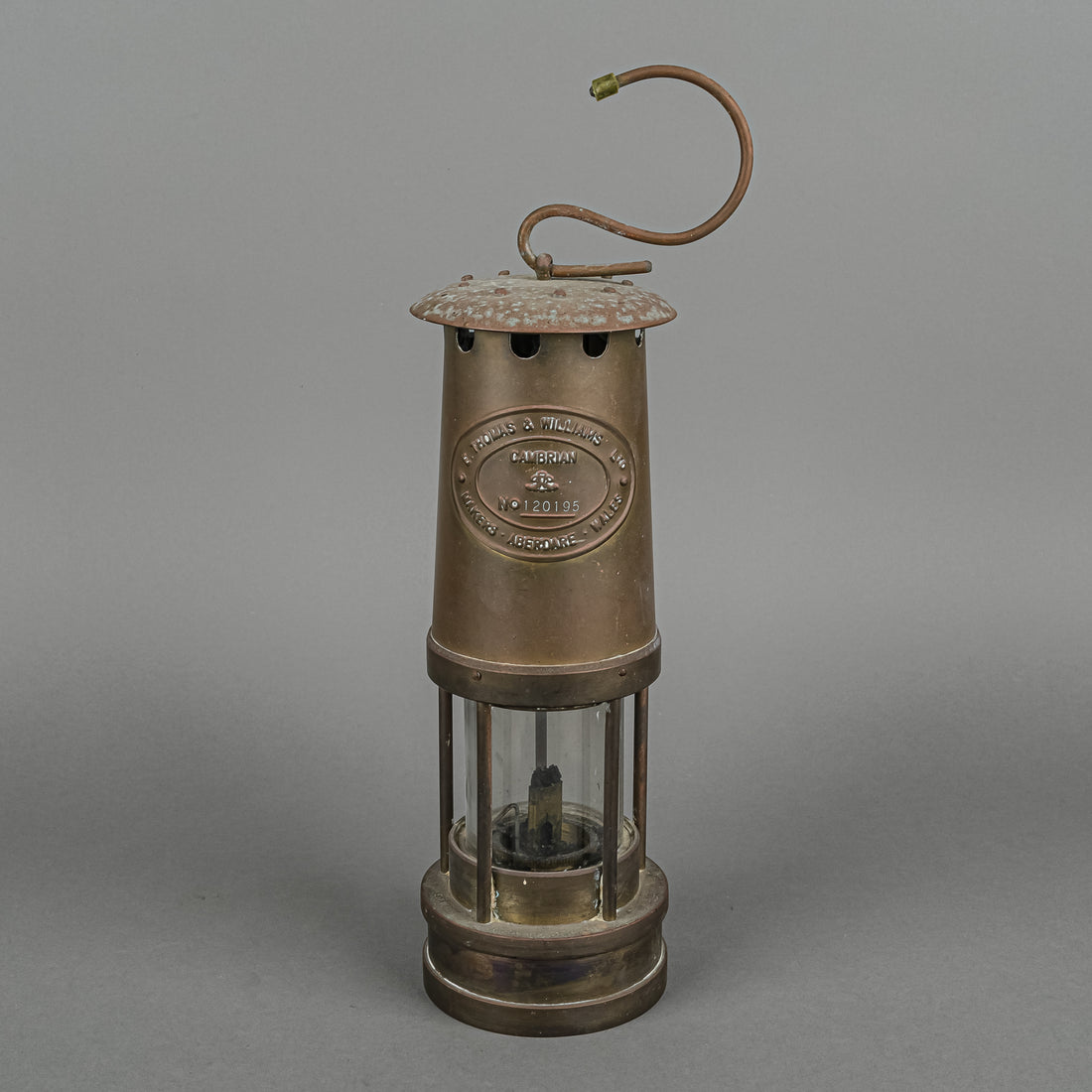 VIntage E THOMAS & WILLIAMS Cambrian Welsh Miners Lamp With Hook