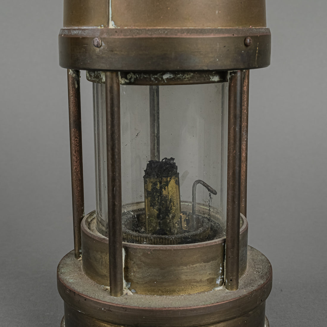 VIntage E THOMAS & WILLIAMS Cambrian Welsh Miners Lamp With Hook