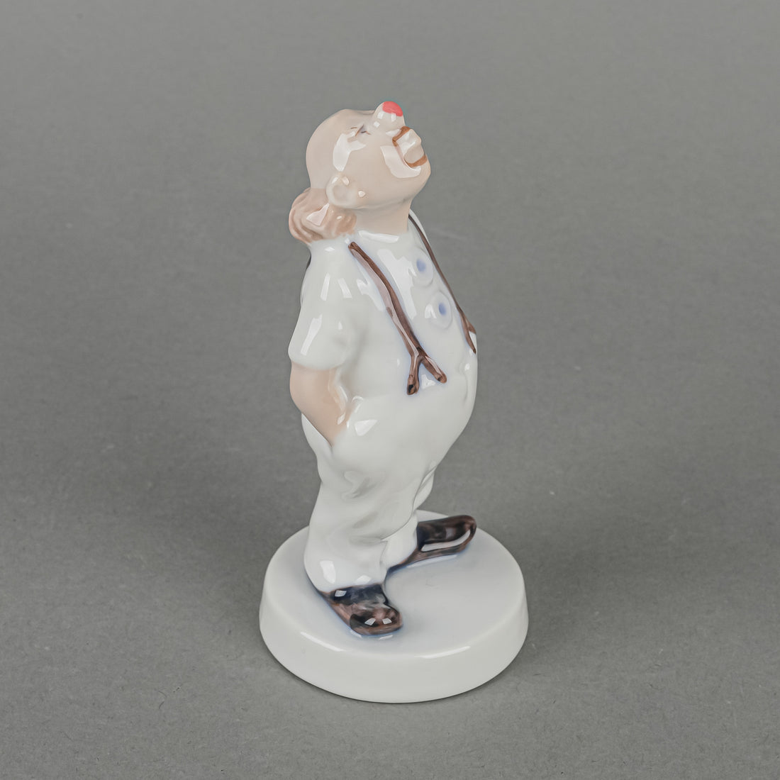 BING & GRONDAHL Figurine Clown Hands In Pockets 2510