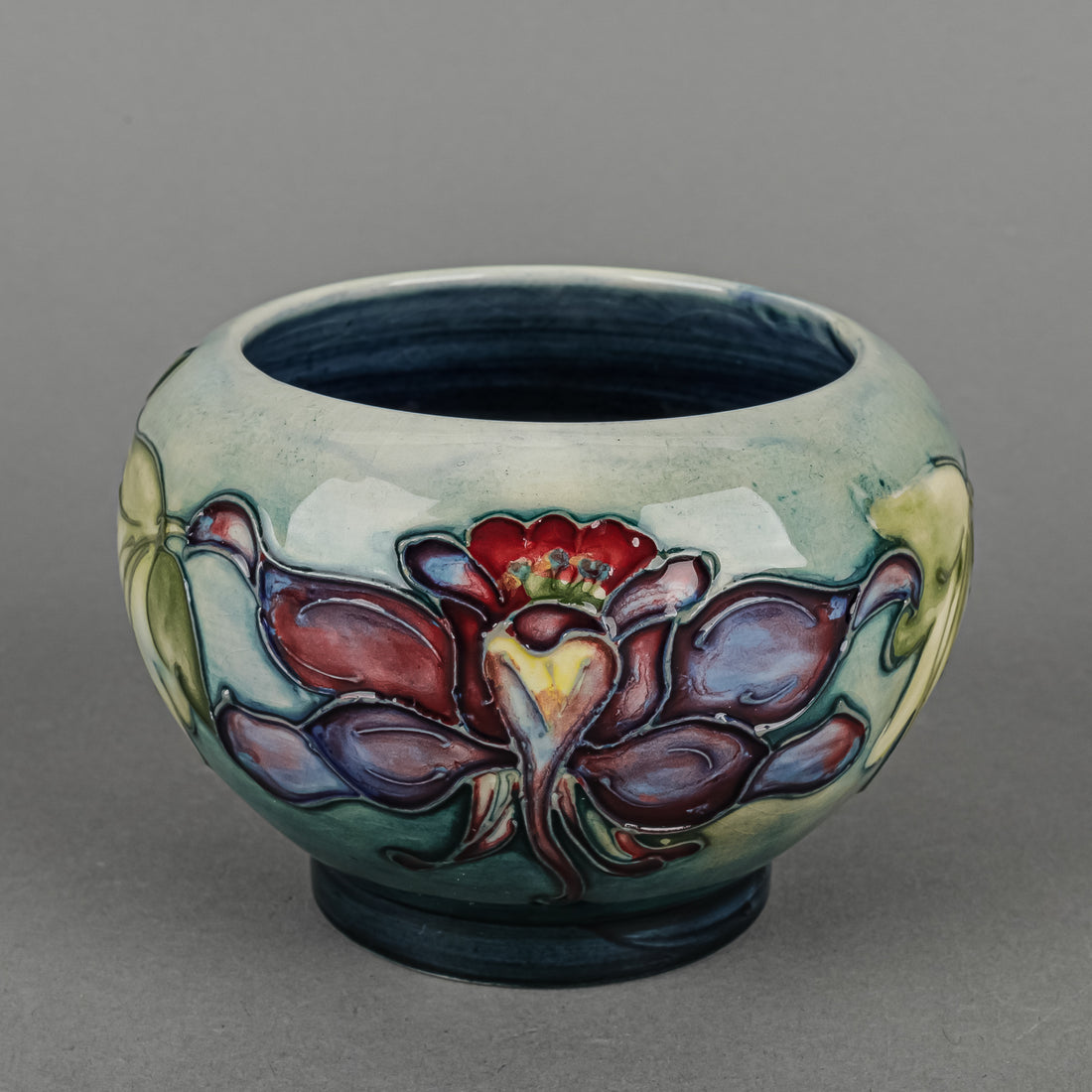 MOORCROFT Columbine Blue/Green Ground Cachepot