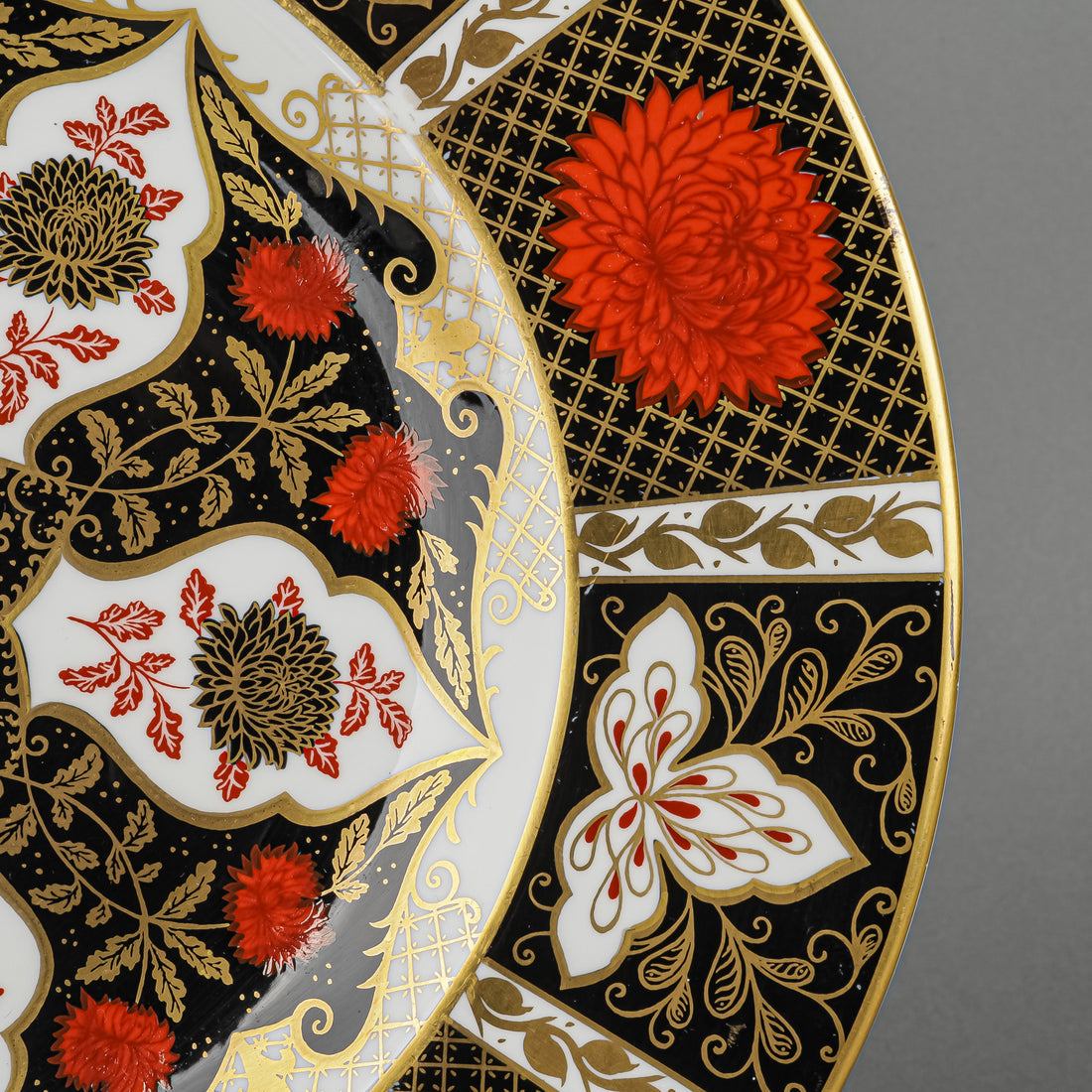 ABBEYDALE Chrysanthemum Dinner Plate