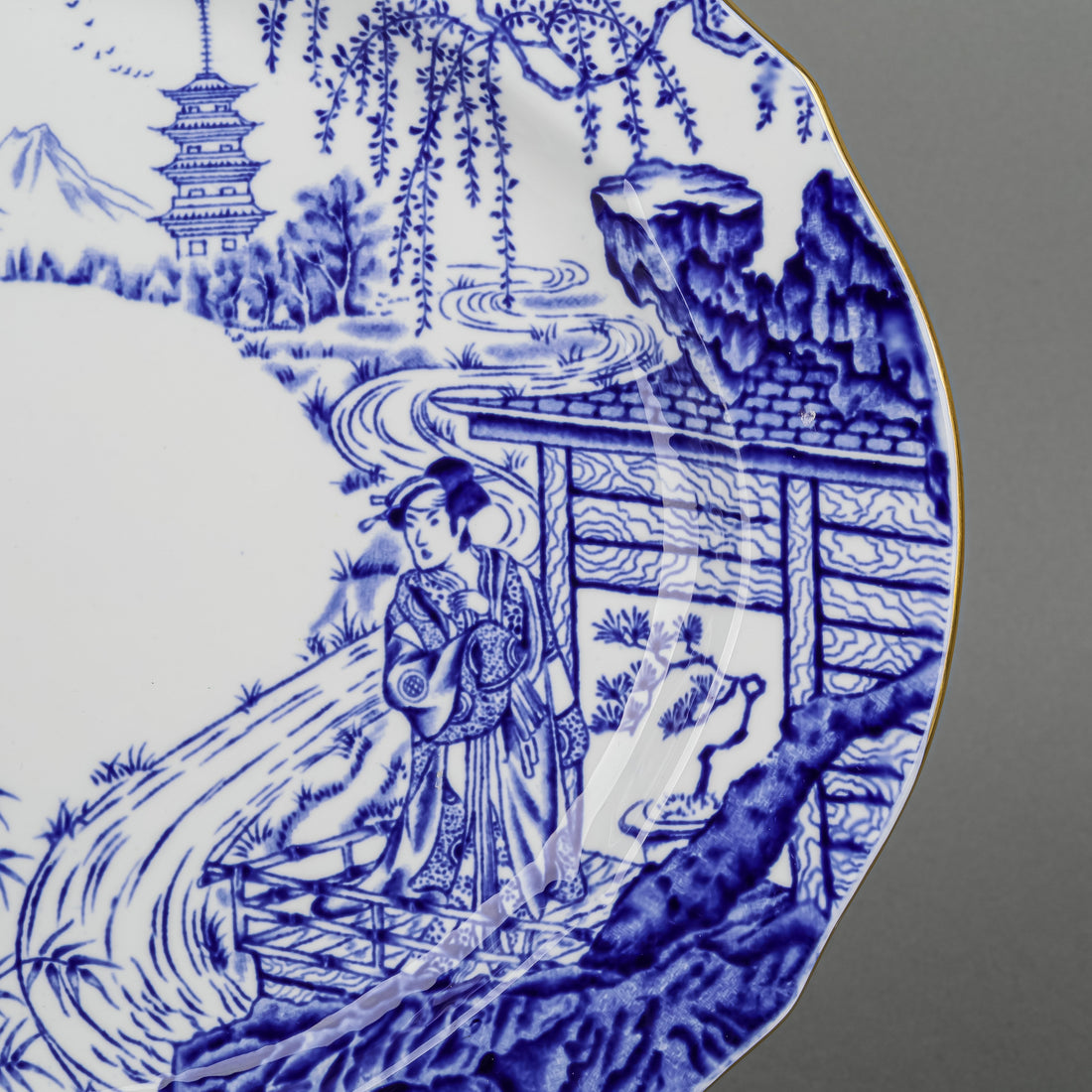 ROYAL CROWN DERBY Mikado Platter