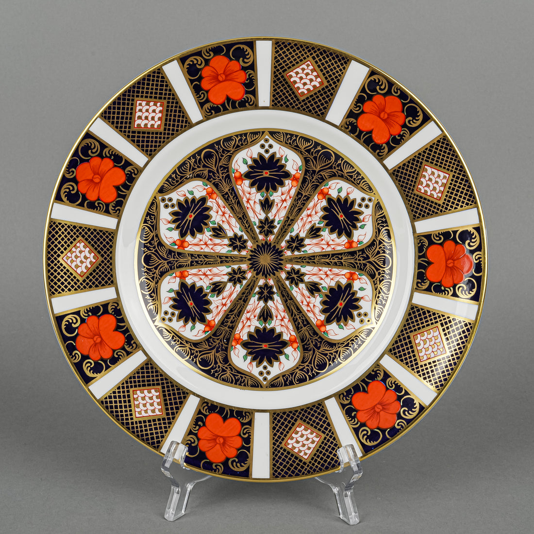 ROYAL CROWN DERBY Old Imari 1128 Salad/Dessert Plate