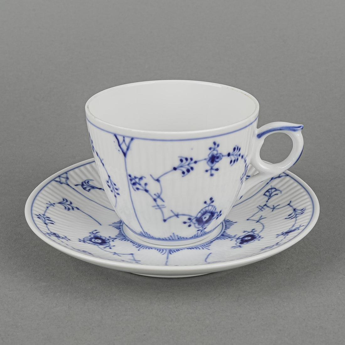 ROYAL COPENHAGEN Blue Fluted Plain Cup & Saucer 1/2162