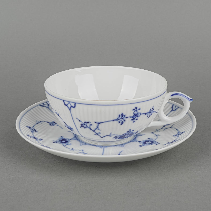 ROYAL COPENHAGEN Blue Fluted Plain Cup & Saucer 1/76