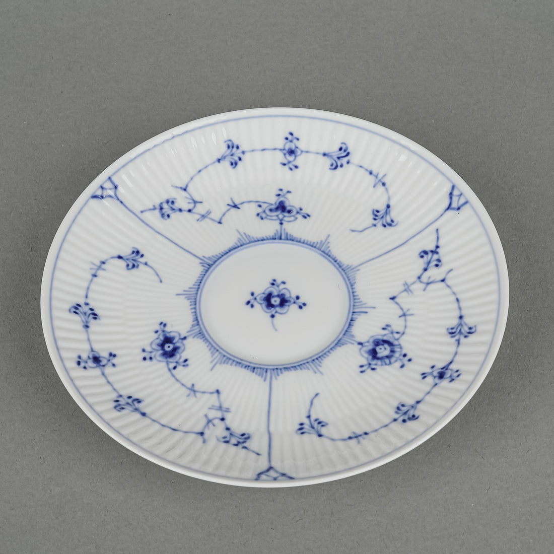 ROYAL COPENHAGEN Blue Fluted Plain Cup & Saucer 1/76