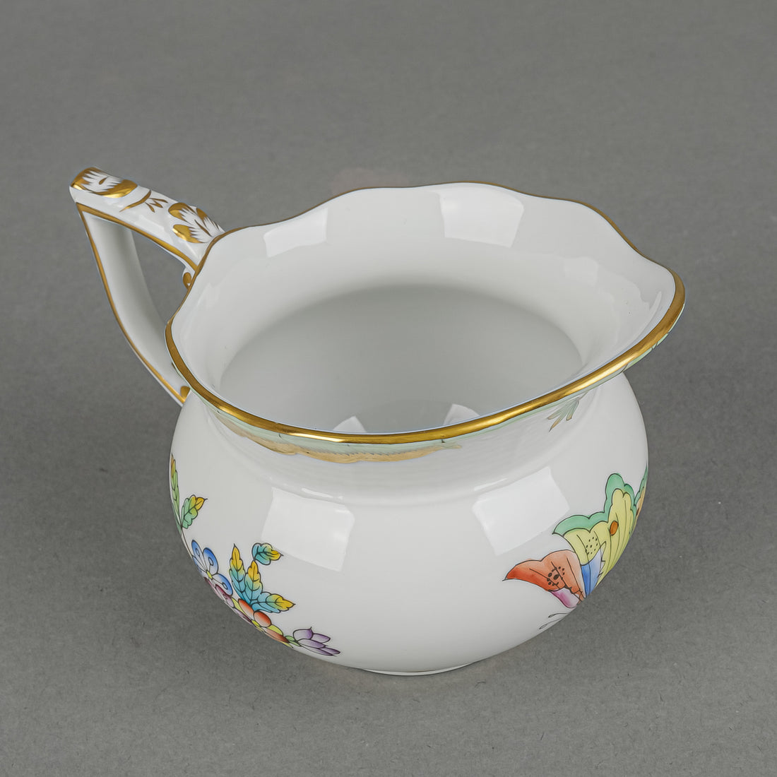 HEREND Queen Victoria Creamer 643 Osier
