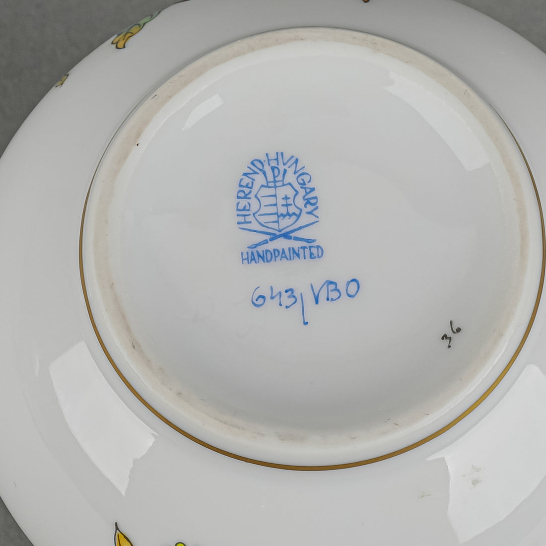 HEREND Queen Victoria Creamer 643 Osier
