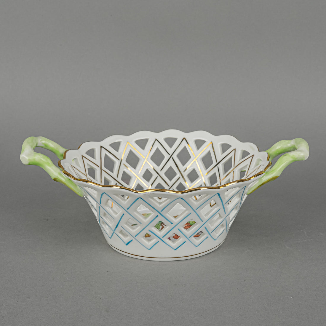 HEREND Queen Victoria Pierced Basket With Handles