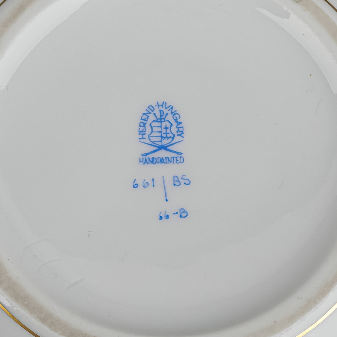 HEREND Covered Sugar Bowl With Rose Knob 661
