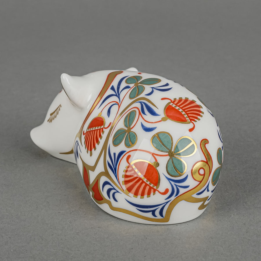 ROYAL CROWN DERBY Paperweight Sleeping Piglet