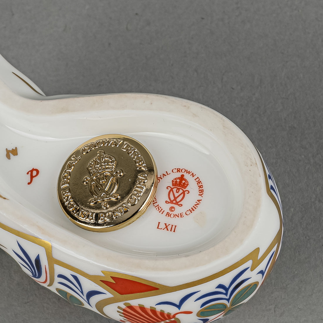 ROYAL CROWN DERBY Paperweight Sleeping Piglet